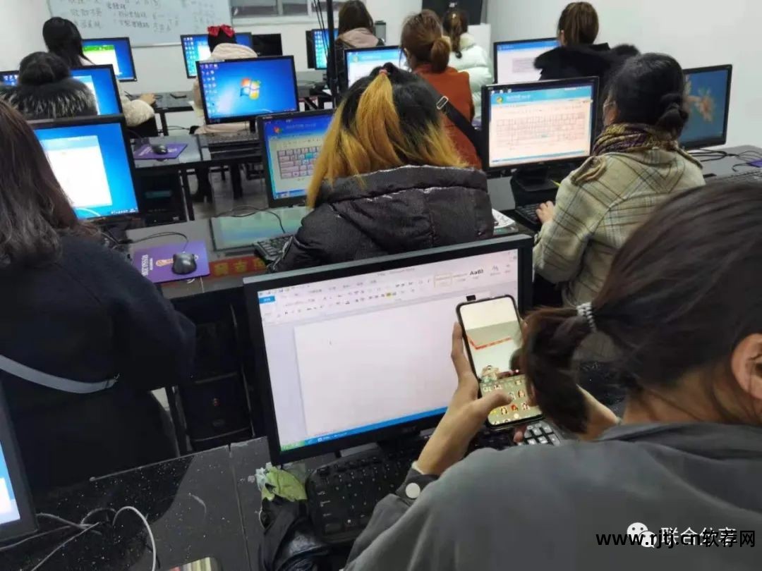 办公教程文员软件是什么_文员办公软件教程_办公文员常用办公软件教程视频