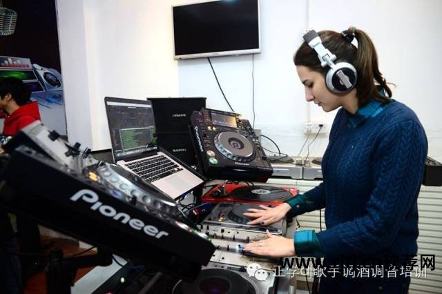 专业dj混音软件电脑_专业dj混音软件电脑_专业dj混音软件电脑