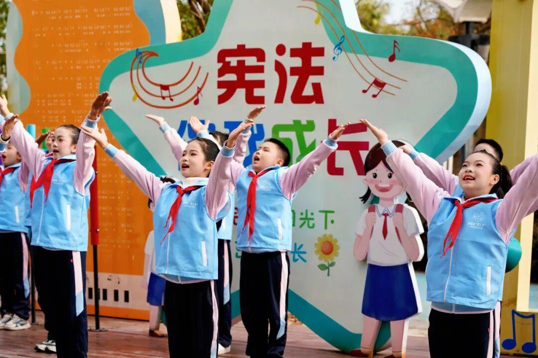 尊宪崇法 | 福建省2025年“宪法宣传周”省级主场活动举行 尊宪崇法 | 福建省2025年“宪法宣传周”省级主场活动举行