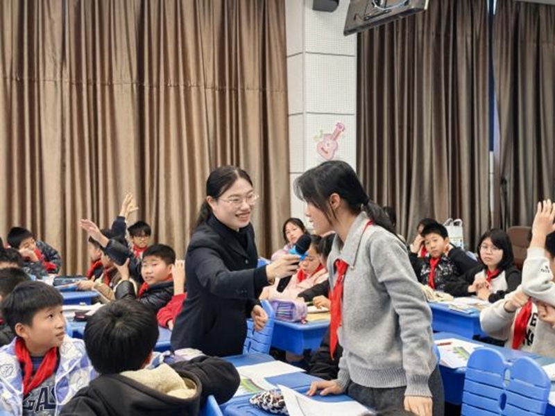 315消费者权益保护日里的“校银联动”实践——邮储银行仓山区支行