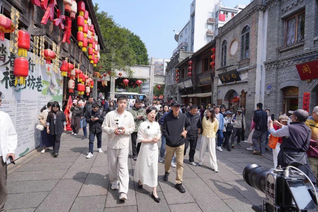 连续两天沉浸式打卡！俞敏洪点赞福州：特别包容、特别和谐！