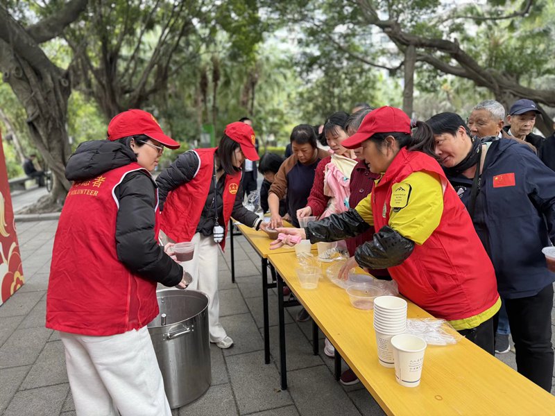 鼓楼区兴园社区:孝暖兴园 粥传温情 鼓楼区兴园社区:孝暖兴园 粥传温情