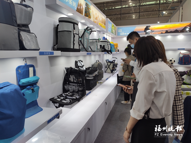 福州“轻户外”消费“春潮涌动”