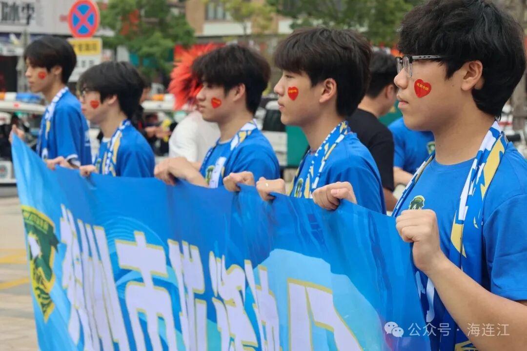 倒计时6天!“闽超”福州队,球迷力挺你! 倒计时6天!“闽超”福州队,球迷力挺你!