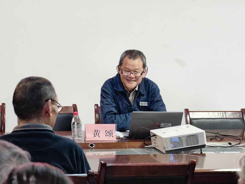 鼓楼杨桥河南社区开展劳模专题党课宣讲