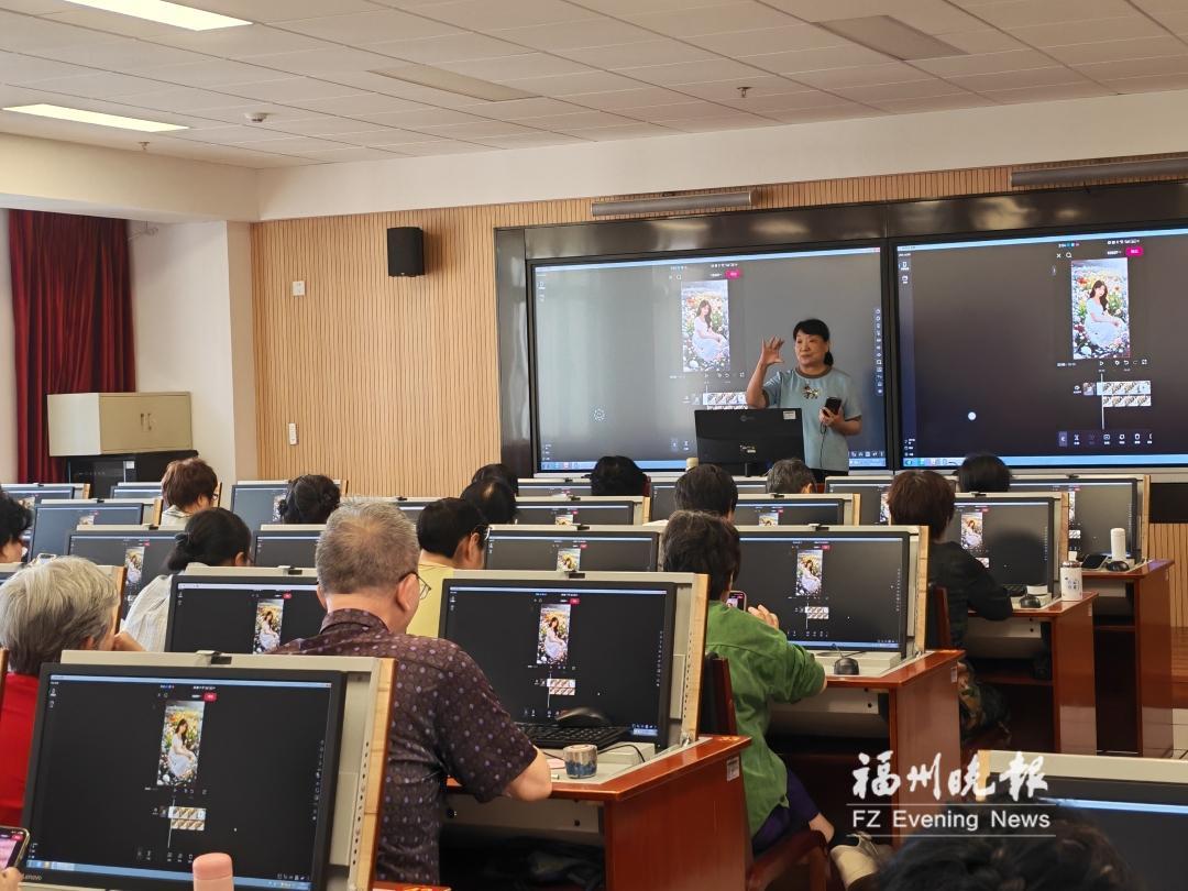 老年教育火出圈 银龄生活潮起来 老年教育火出圈 银龄生活潮起来