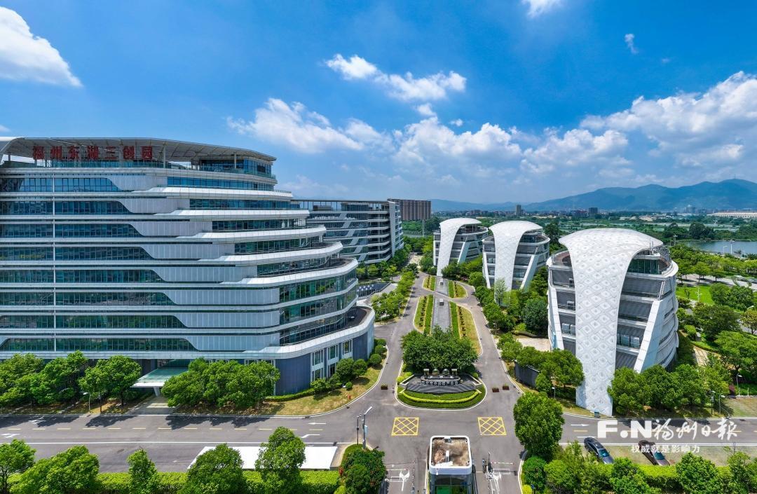 数智之光照亮未来——写在第九届数字中国建设峰会召开之际