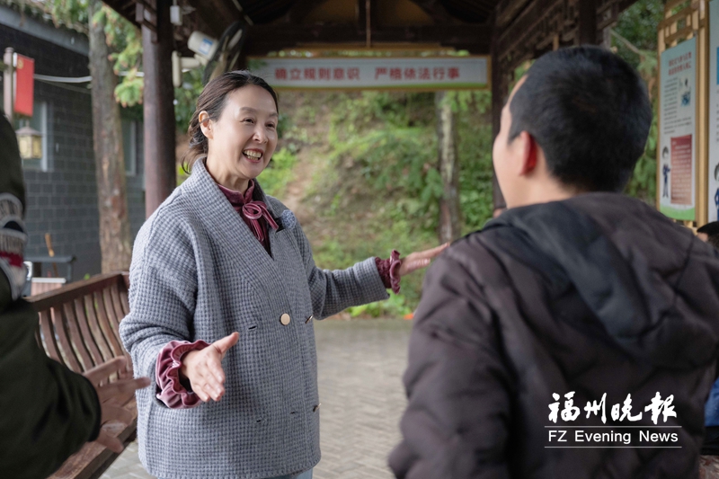 曹芳：用爱守护“星星的孩子”