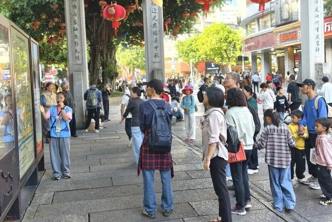 羡慕别人，成为别人，红领巾讲解员石宸伊把福州讲给你听