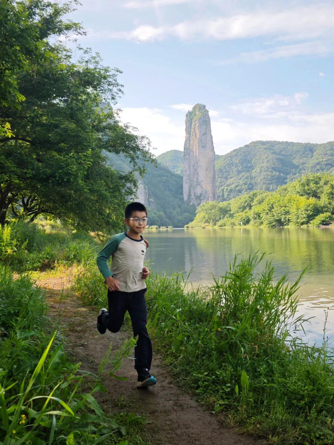 爬遍福建名山！长乐“小孩哥”火了，“社恐变社牛”！
