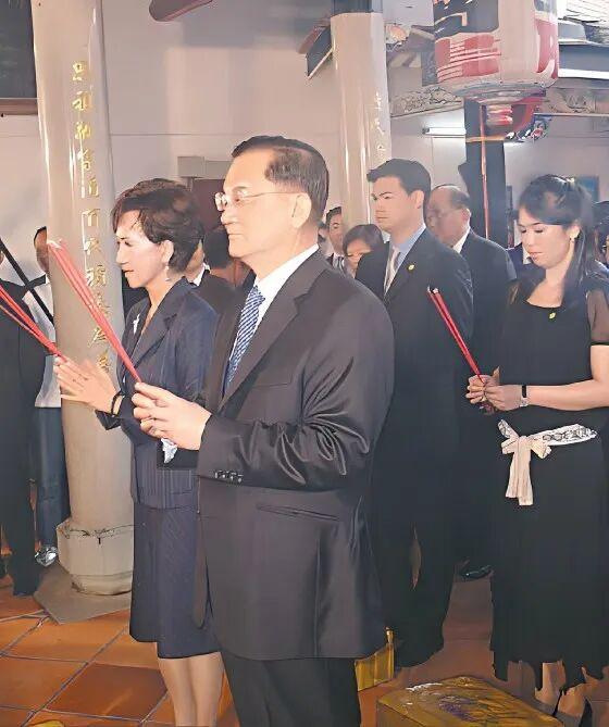 连战之子连胜文、连胜武，回漳祭祖