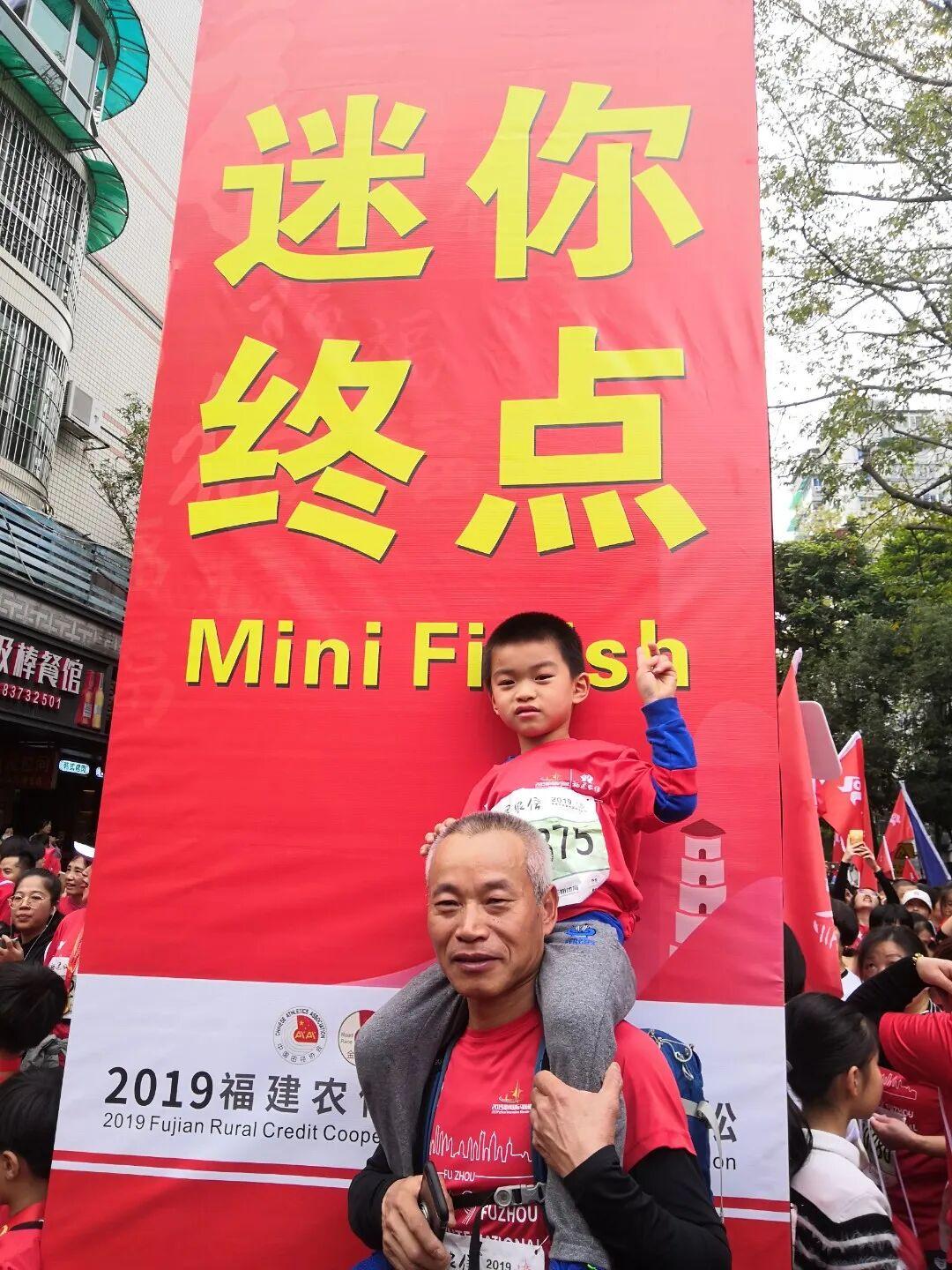 爬遍福建名山！长乐“小孩哥”火了，“社恐变社牛”！