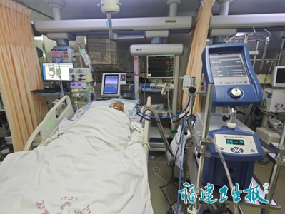 误服10克,男子心脏停跳!危急关头,福建这群医护驰援百公里“抢”回一条命 误服10克,男子心脏停跳!危急关头,福建这群医护驰援百公里“抢”回一条命