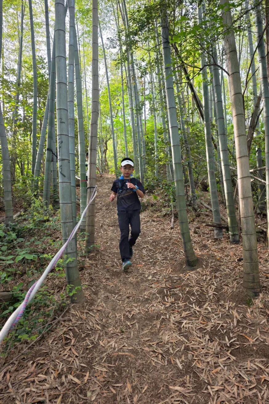 爬遍福建名山！长乐“小孩哥”火了，“社恐变社牛”！
