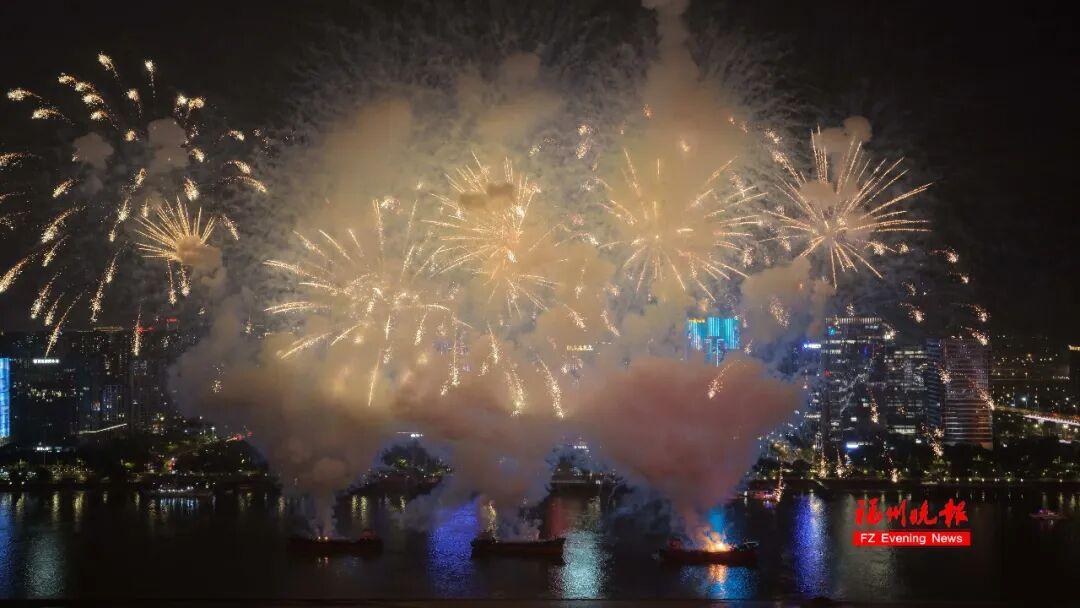 焰火秀点亮福州夜空