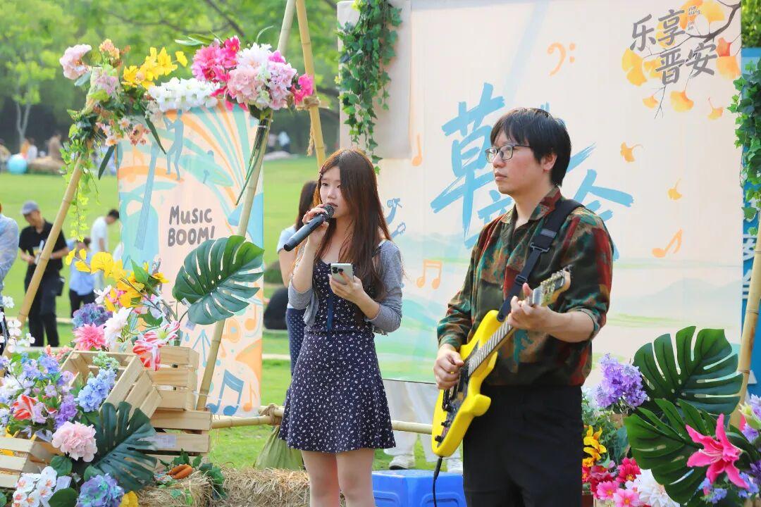 好听！草地音乐会激情唱响！就在牛岗山公园