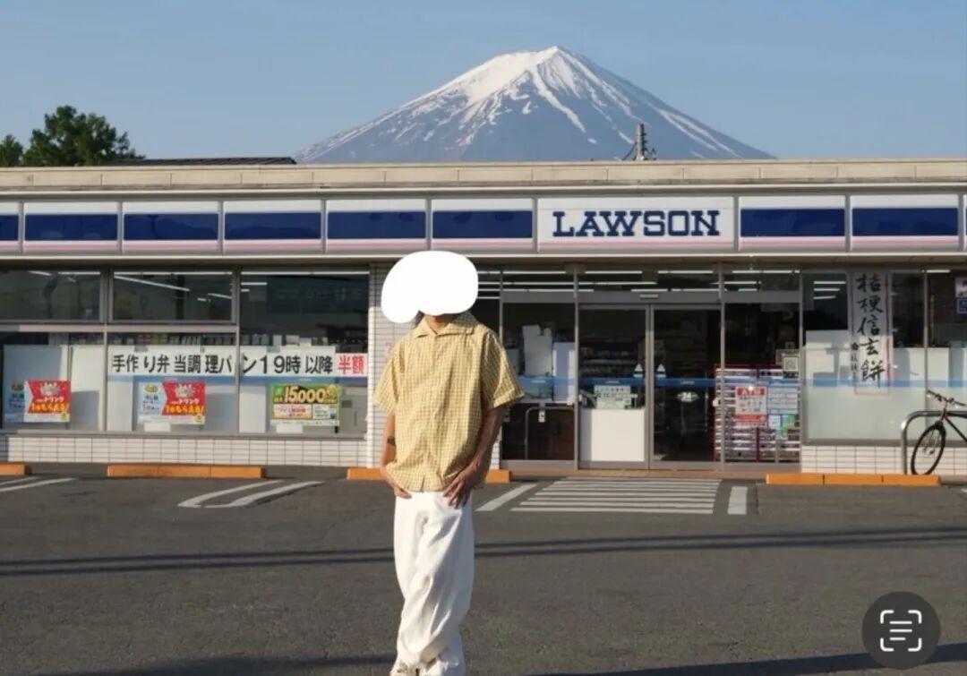 中国情侣以富士山为背景跳舞，遭日本网民网暴