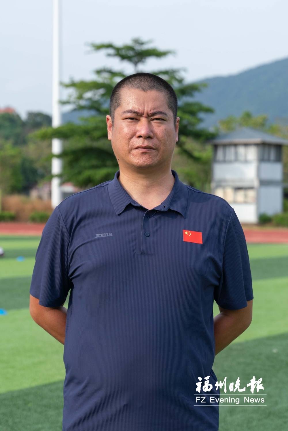 洪榕飞：二十载逐梦绿茵场