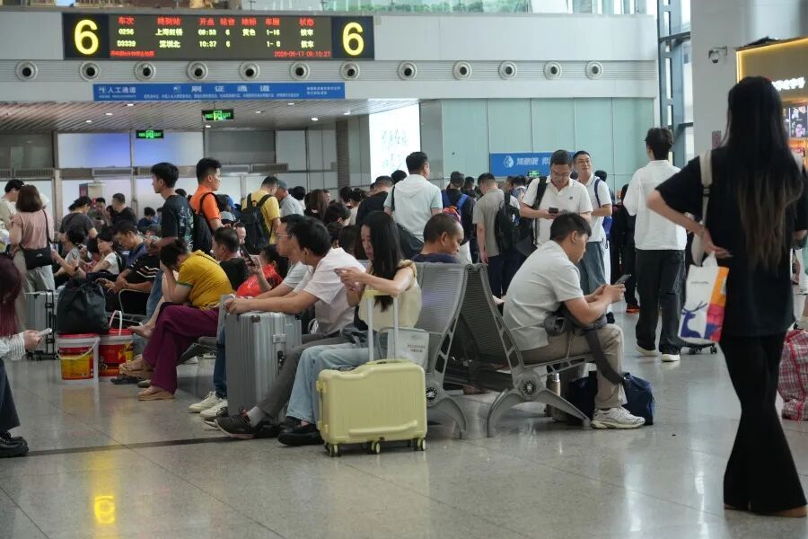 端午假日铁路运输明日启动 福州车站预计发送旅客62万人次