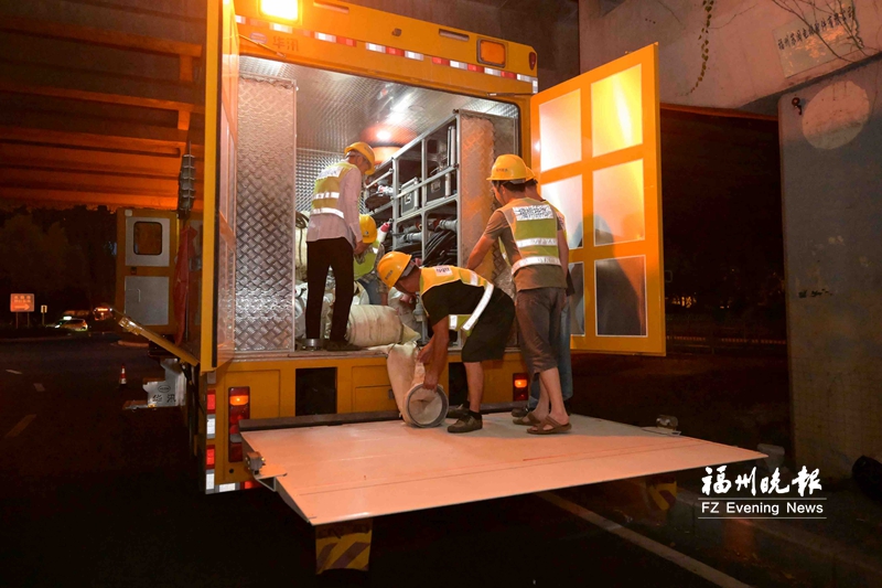 台风天 福州织密排水防涝“安全网” 台风天 福州织密排水防涝“安全网”
