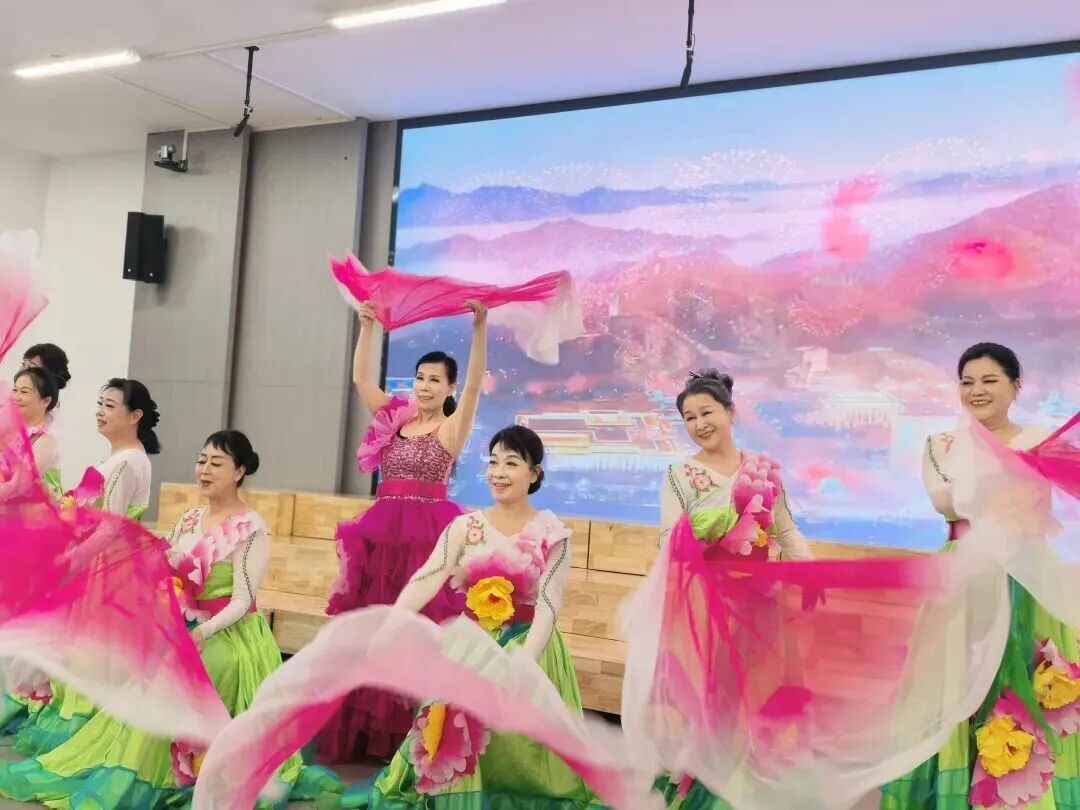 银青共叙家国情！“老少同声颂党恩 携手奋进新征程”关工委走进鼓山新区学校