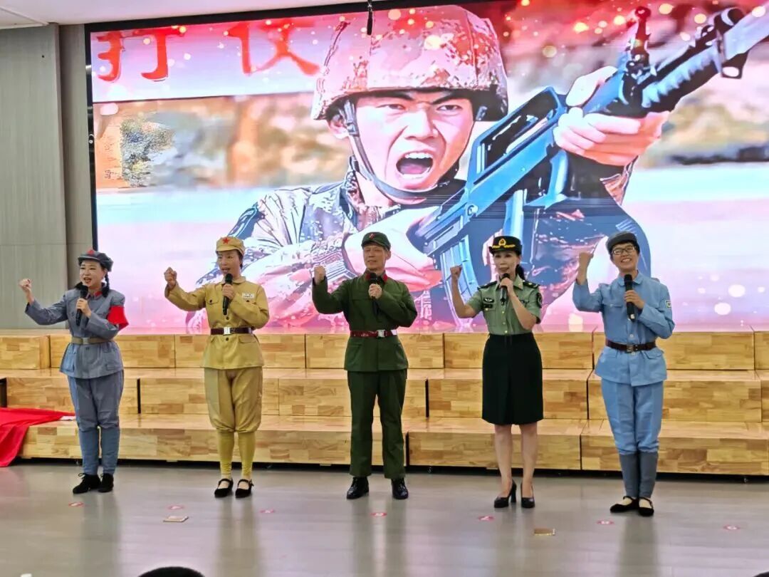 银青共叙家国情！“老少同声颂党恩 携手奋进新征程”关工委走进鼓山新区学校