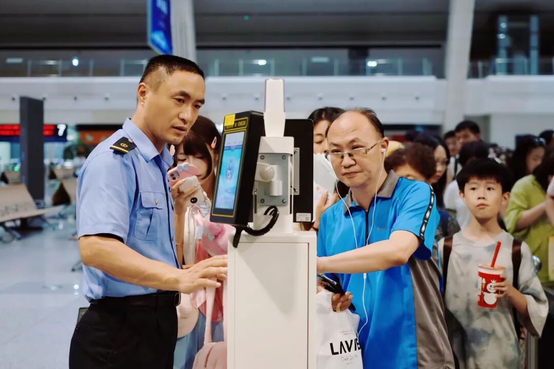 D9884次列车,深夜加开! D9884次列车,深夜加开!