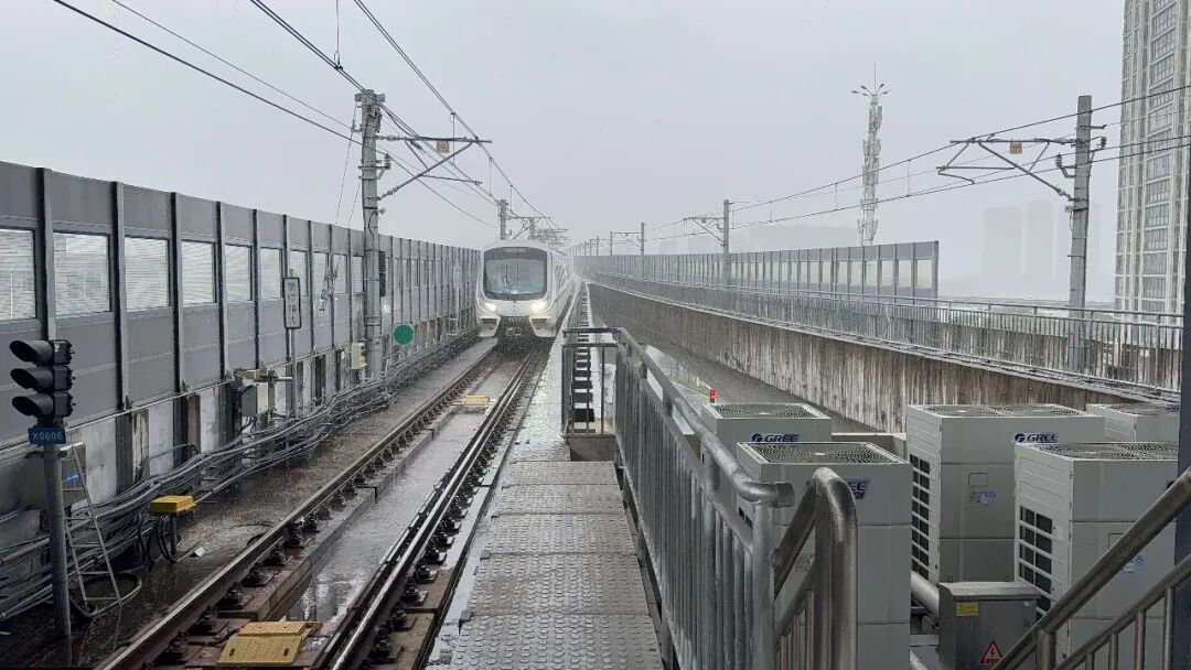 台风“巴威”逼近!福州地铁将视风情雨情采取限速、停运等措施 台风“巴威”逼近!福州地铁将视风情雨情采取限速、停运等措施