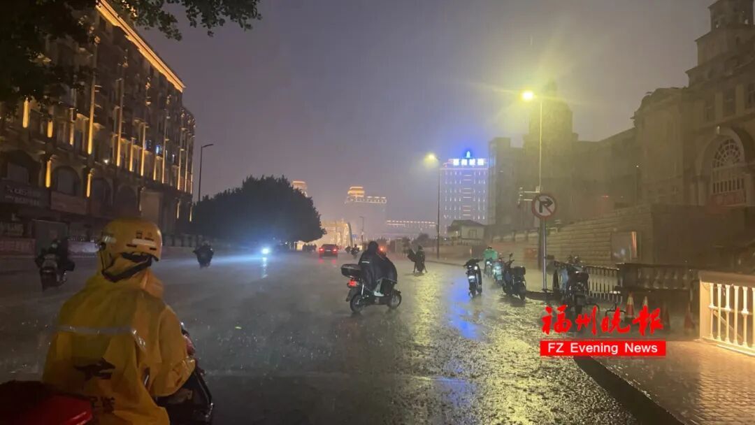 17级!超强台风“巴威”确定影响福建!暴雨、大暴雨要来了! 17级!超强台风“巴威”确定影响福建!暴雨、大暴雨要来了!