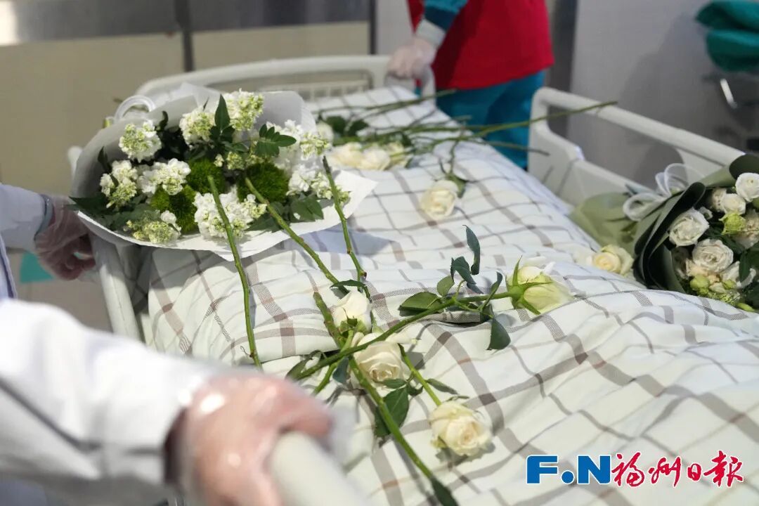 25岁福州青年意外离世 母亲与幼弟含泪签字同意捐献其器官