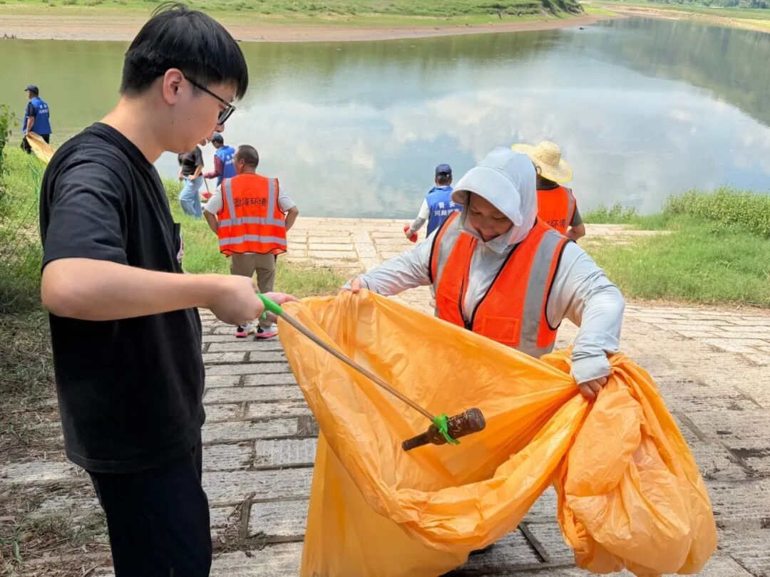 护河爱水、清洁家园!晋安在行动! 护河爱水、清洁家园!晋安在行动!