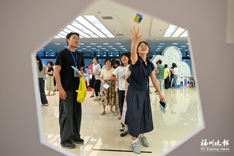 福州科普午市 接地气聚人气 福州科普午市 接地气聚人气